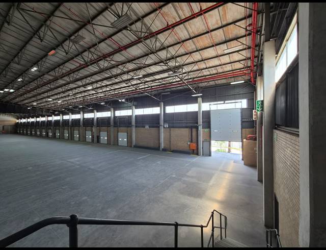 7,738M² WAREHOUSE TO LET IN SAMRAND BUSINESS PARK